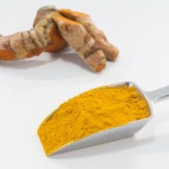 色付けに使われるスパイスの種類と使い方とは？コツや注意点も解説