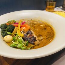 スープカレーの食べ方の正解は？きれいに食べる方法を伝授します